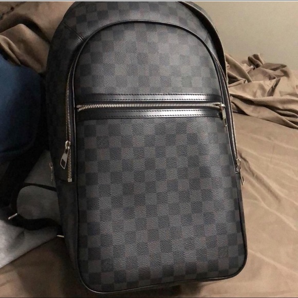 LV MICHAEL BACKPACK - Picture 3 of 8